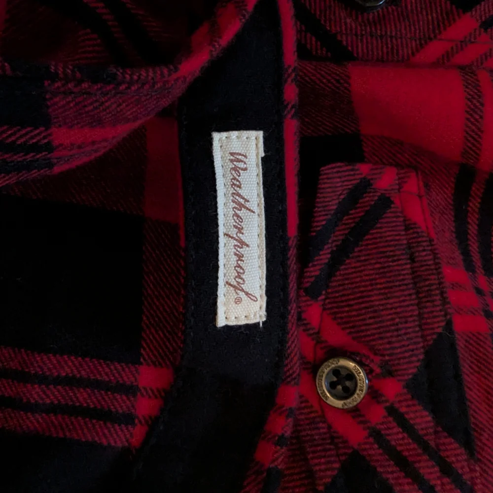 Weatherproof Vintage Red and Black Plaid Shirt - L - Picture 9 of 10